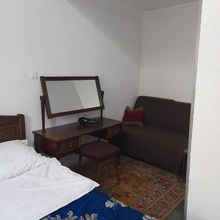 Guesthouse Borjomi ภายนอก รูปภาพ